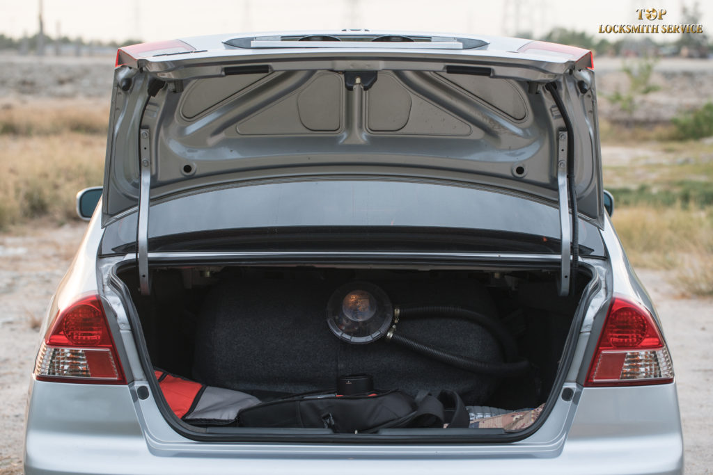 open-car-trunk-top-locksmith-blog